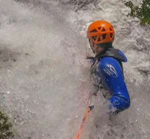 image 32: canyon à Orlu proche d'Ax les thermes avec Ariège canyon aventure