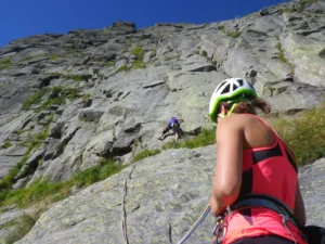 "escalade grande voie" en Ariège à la dent d'Orlu