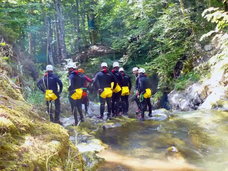 canyon à Orlu proche d'Ax les thermes avec Ariège canyon aventure"