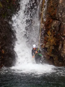 Saison de canyoning en Ariège au canyon de l'Artigue avec Ariège canyon aventure